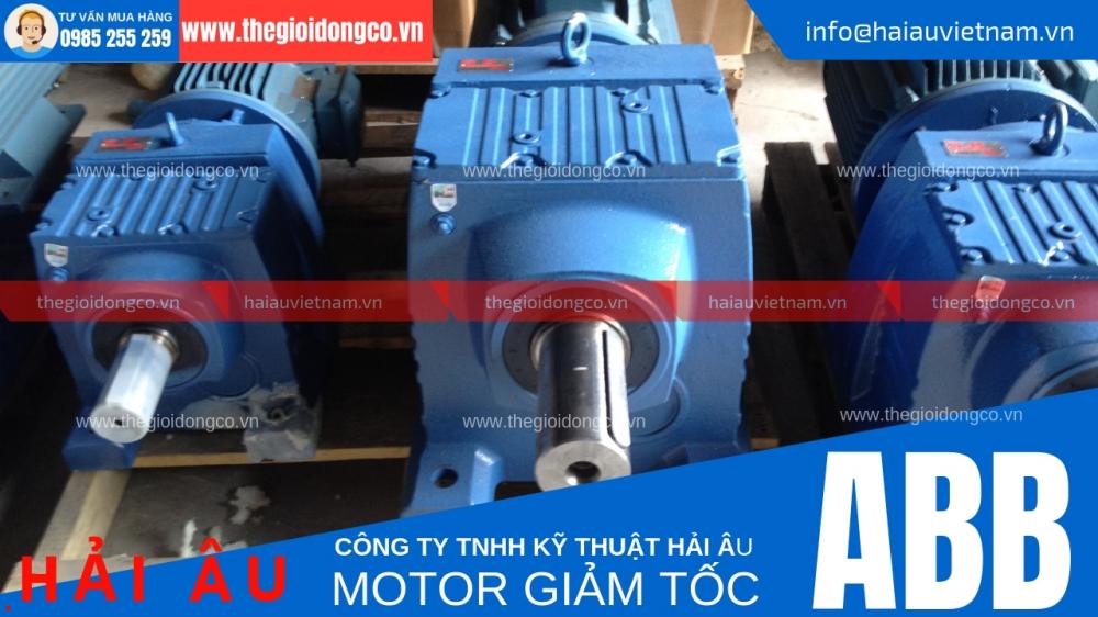 motor-giảm-tốc-4kw-ratio-1-10-1-15-1-20-1-25-1-30-1-35-1-40-1-50-1-60-1-70-1-80-1-100